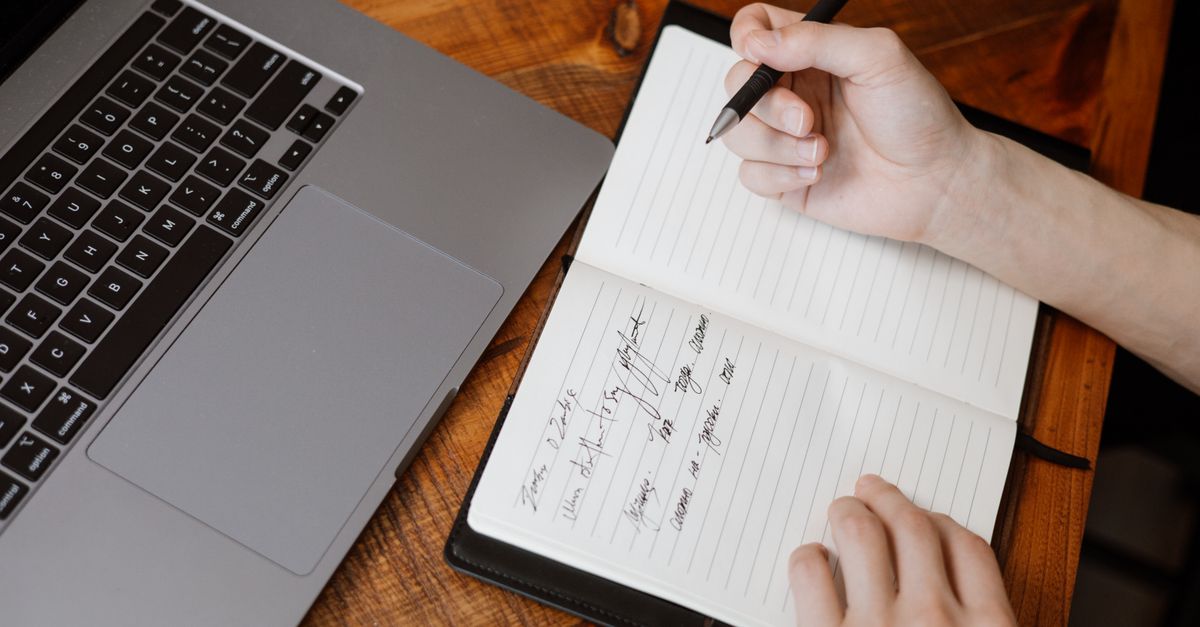 How to Write a Book Blurb That Sells: A Proven Guide